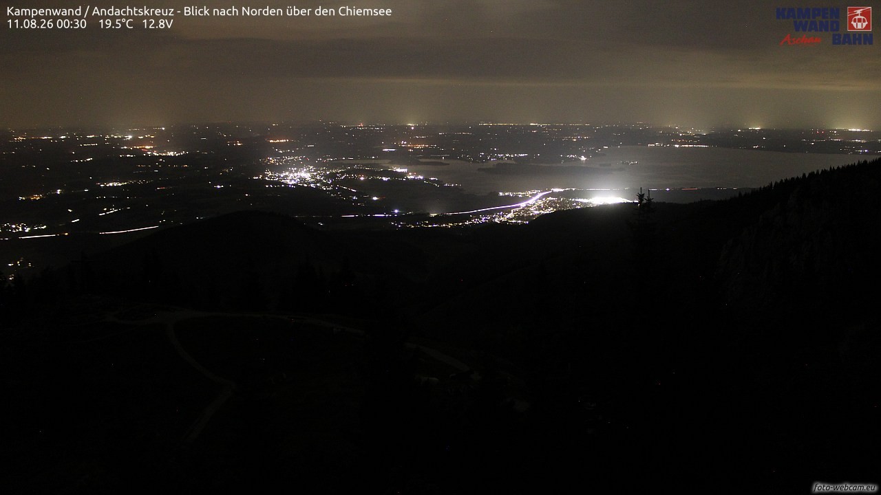 Archiv Foto Webcam Kampenwand - Blick nach Norden über den Chiemsee