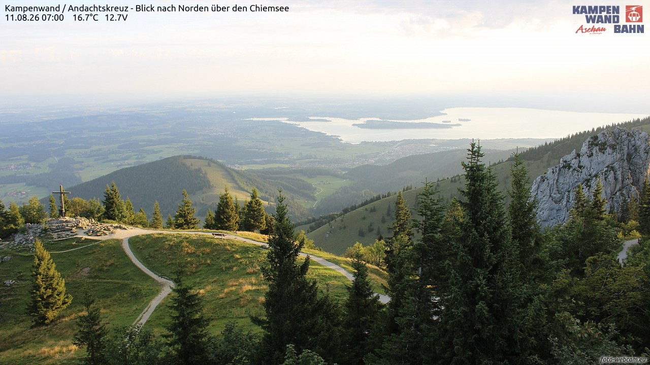 Archiv Foto Webcam Kampenwand - Blick nach Norden über den Chiemsee