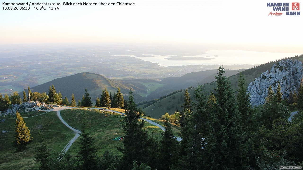 Archiv Foto Webcam Kampenwand - Blick nach Norden über den Chiemsee