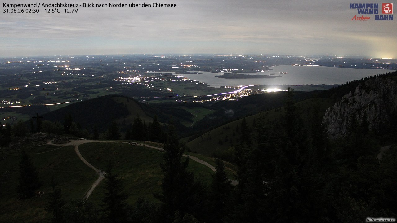 Archiv Foto Webcam Kampenwand - Blick nach Norden über den Chiemsee