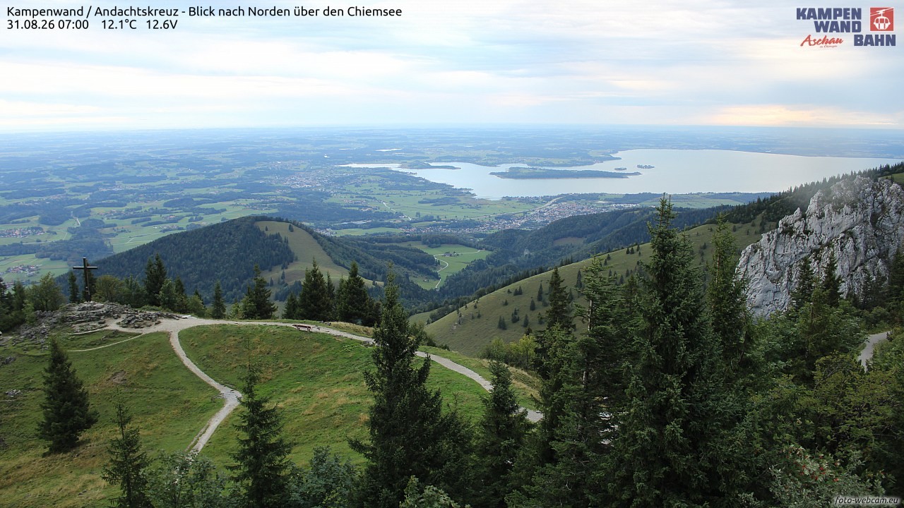 Archiv Foto Webcam Kampenwand - Blick nach Norden über den Chiemsee
