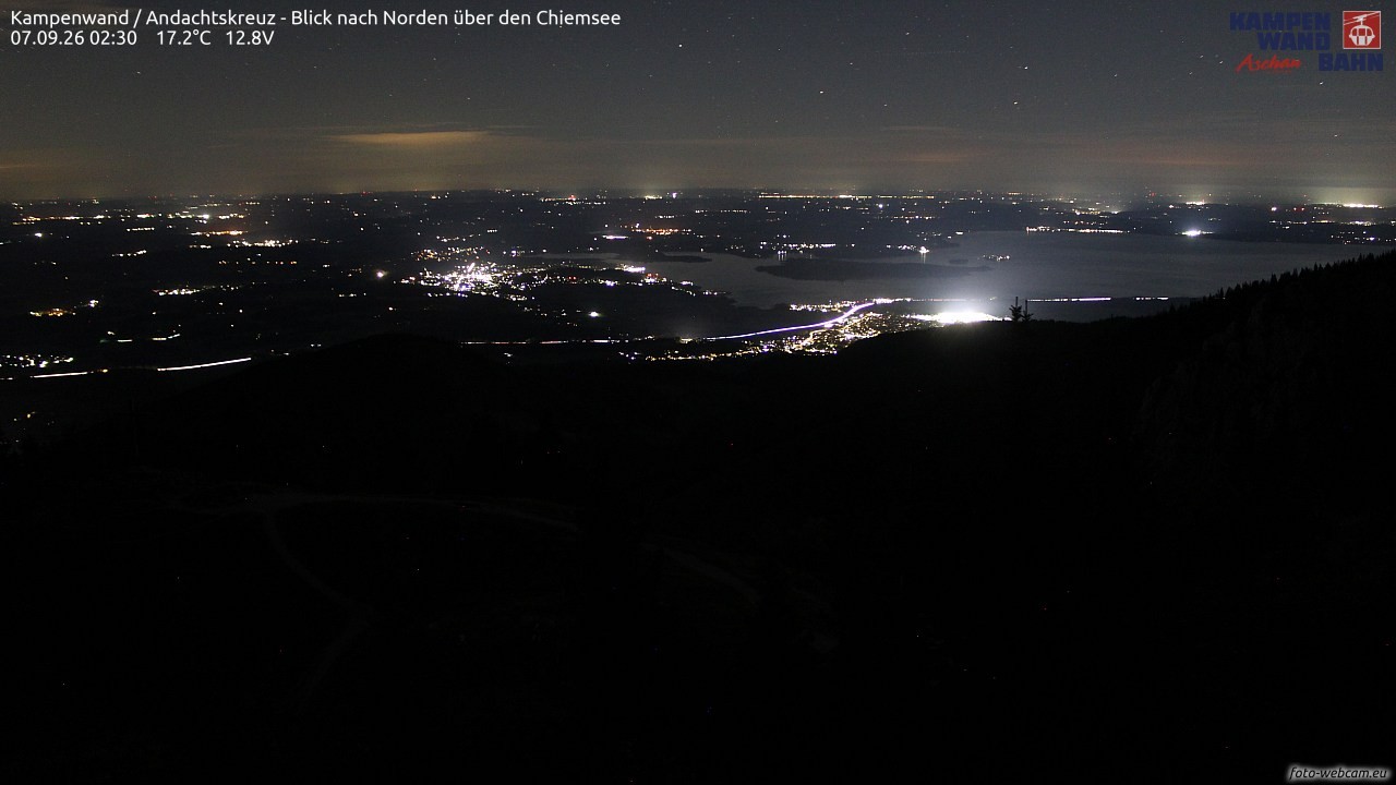 Archiv Foto Webcam Kampenwand - Blick nach Norden über den Chiemsee