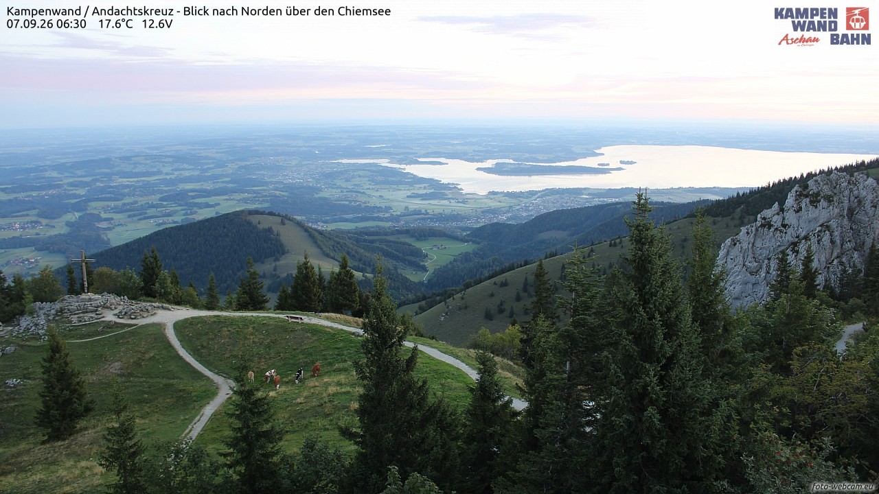 Archiv Foto Webcam Kampenwand - Blick nach Norden über den Chiemsee