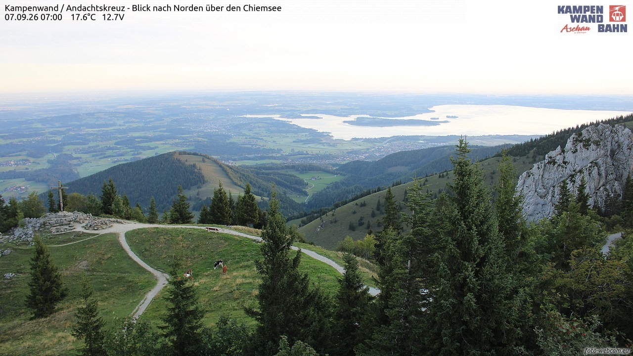 Archiv Foto Webcam Kampenwand - Blick nach Norden über den Chiemsee