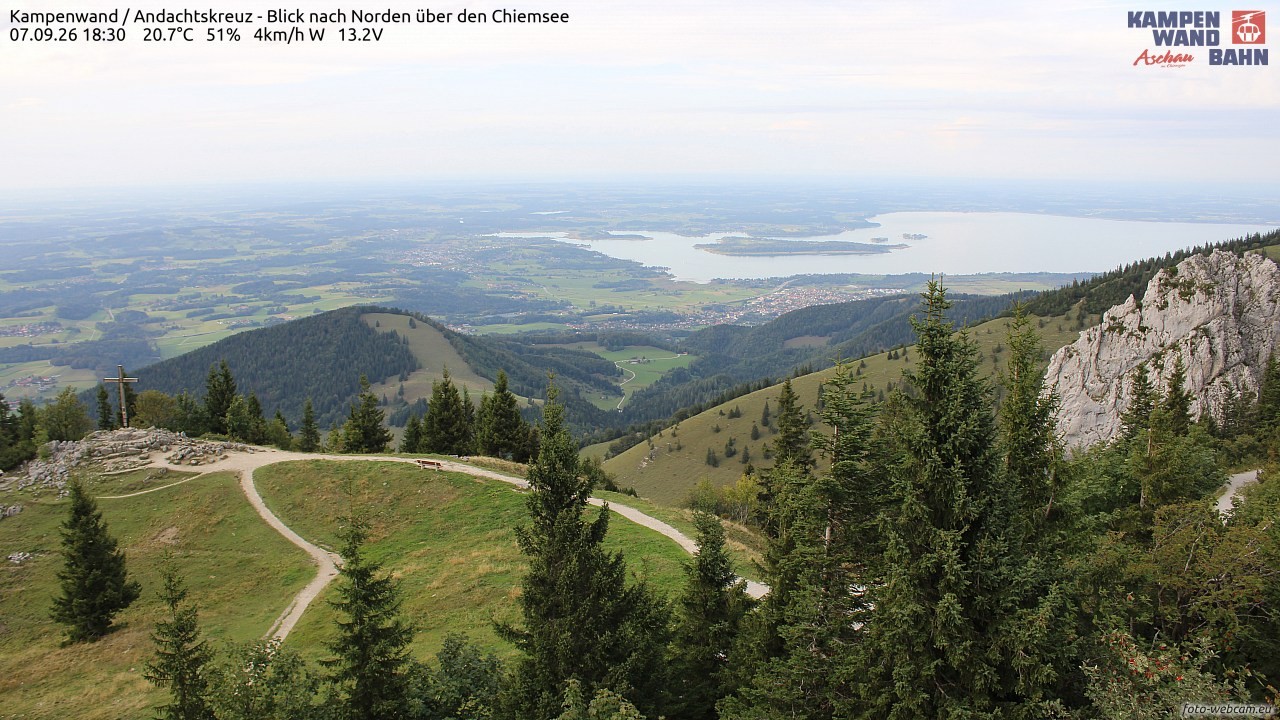 Archiv Foto Webcam Kampenwand - Blick nach Norden über den Chiemsee