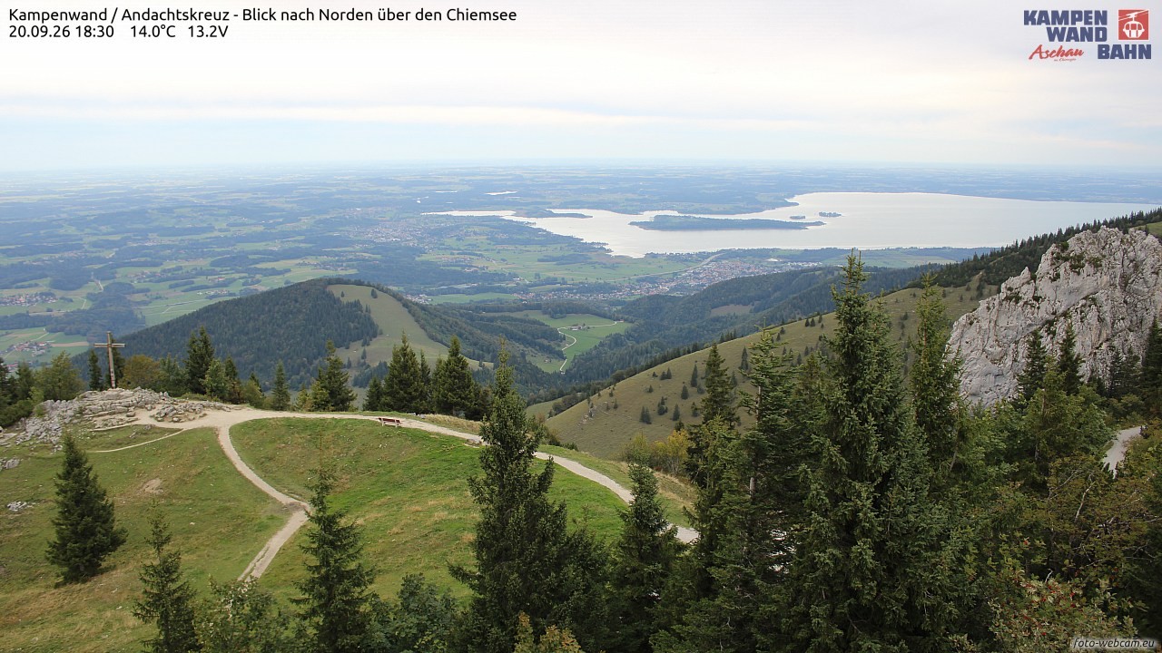 Archiv Foto Webcam Kampenwand - Blick nach Norden über den Chiemsee