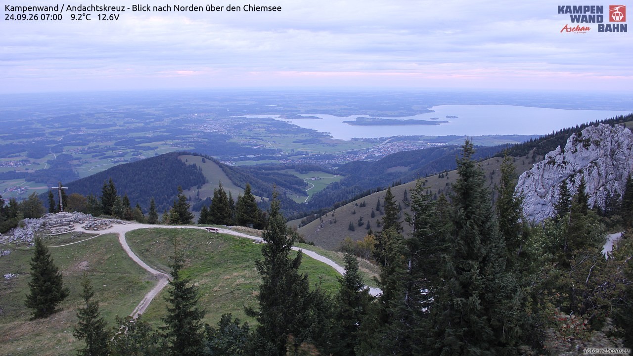 Archiv Foto Webcam Kampenwand - Blick nach Norden über den Chiemsee