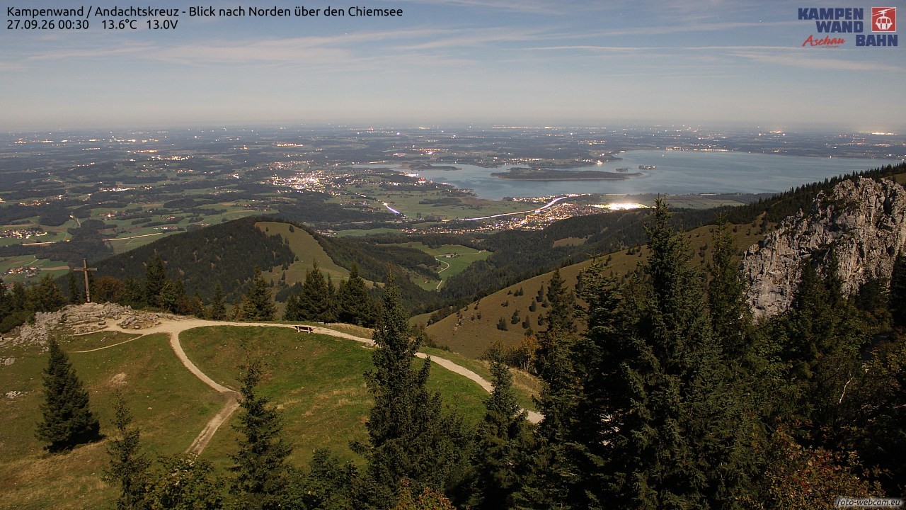 Archiv Foto Webcam Kampenwand - Blick nach Norden über den Chiemsee