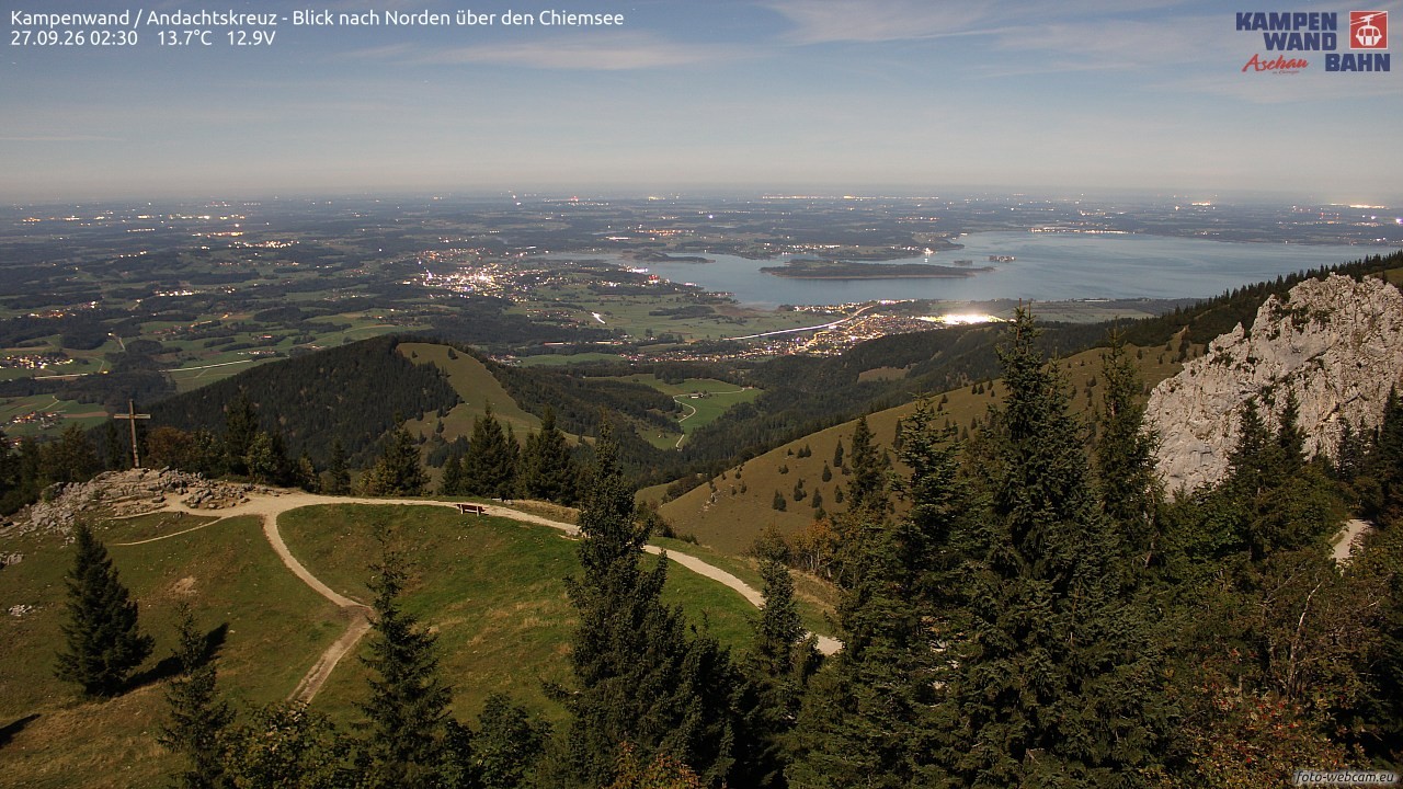 Archiv Foto Webcam Kampenwand - Blick nach Norden über den Chiemsee