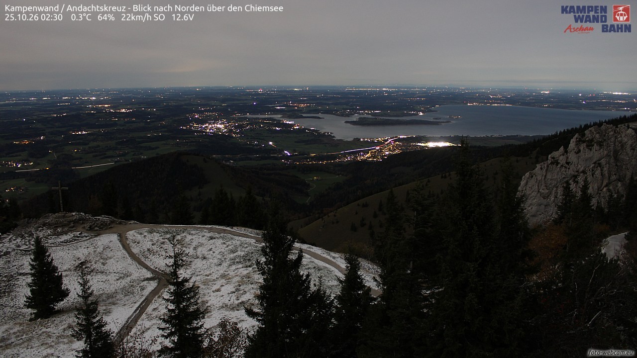 Archiv Foto Webcam Kampenwand - Blick nach Norden über den Chiemsee