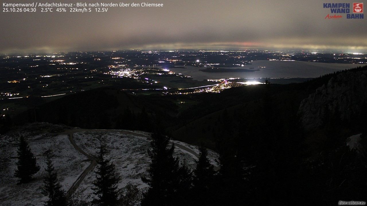 Archiv Foto Webcam Kampenwand - Blick nach Norden über den Chiemsee