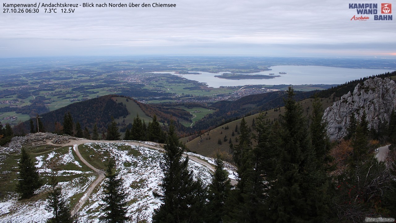 Archiv Foto Webcam Kampenwand - Blick nach Norden über den Chiemsee