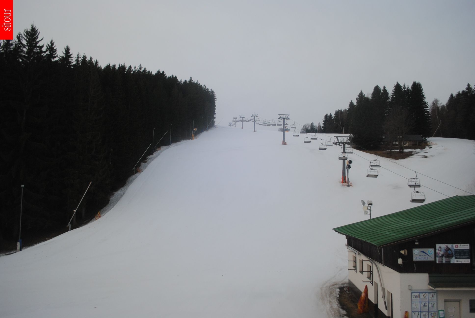 Archived image Webcam Vítkovice - Chair lift Prezidentský expres