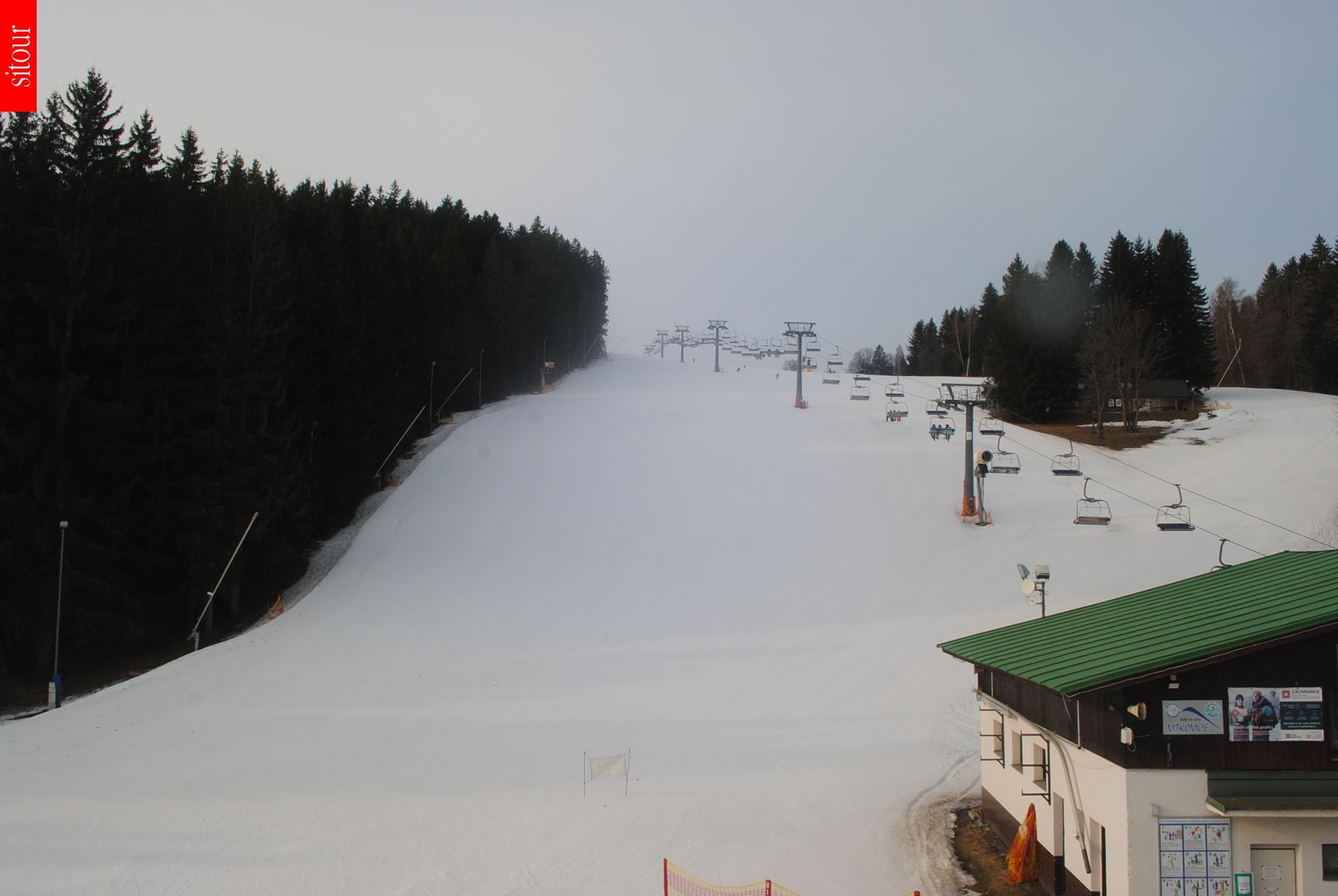 Archived image Webcam Vítkovice - Chair lift Prezidentský expres