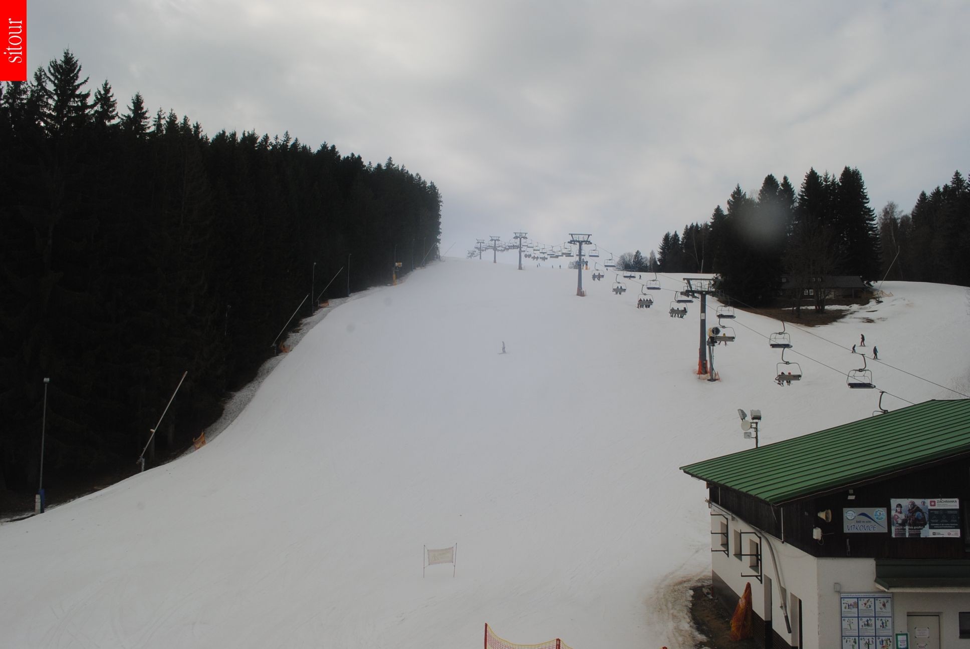 Archived image Webcam Vítkovice - Chair lift Prezidentský expres