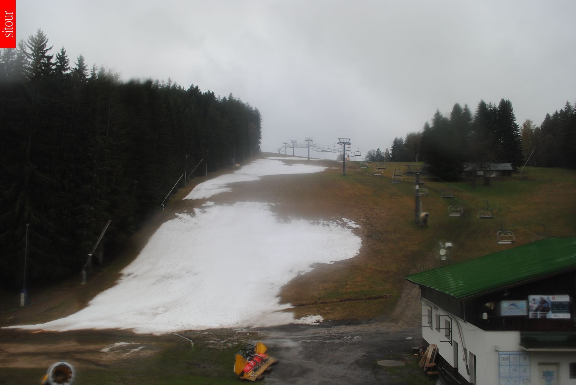 Archived image Webcam Vítkovice - Chair lift Prezidentský expres