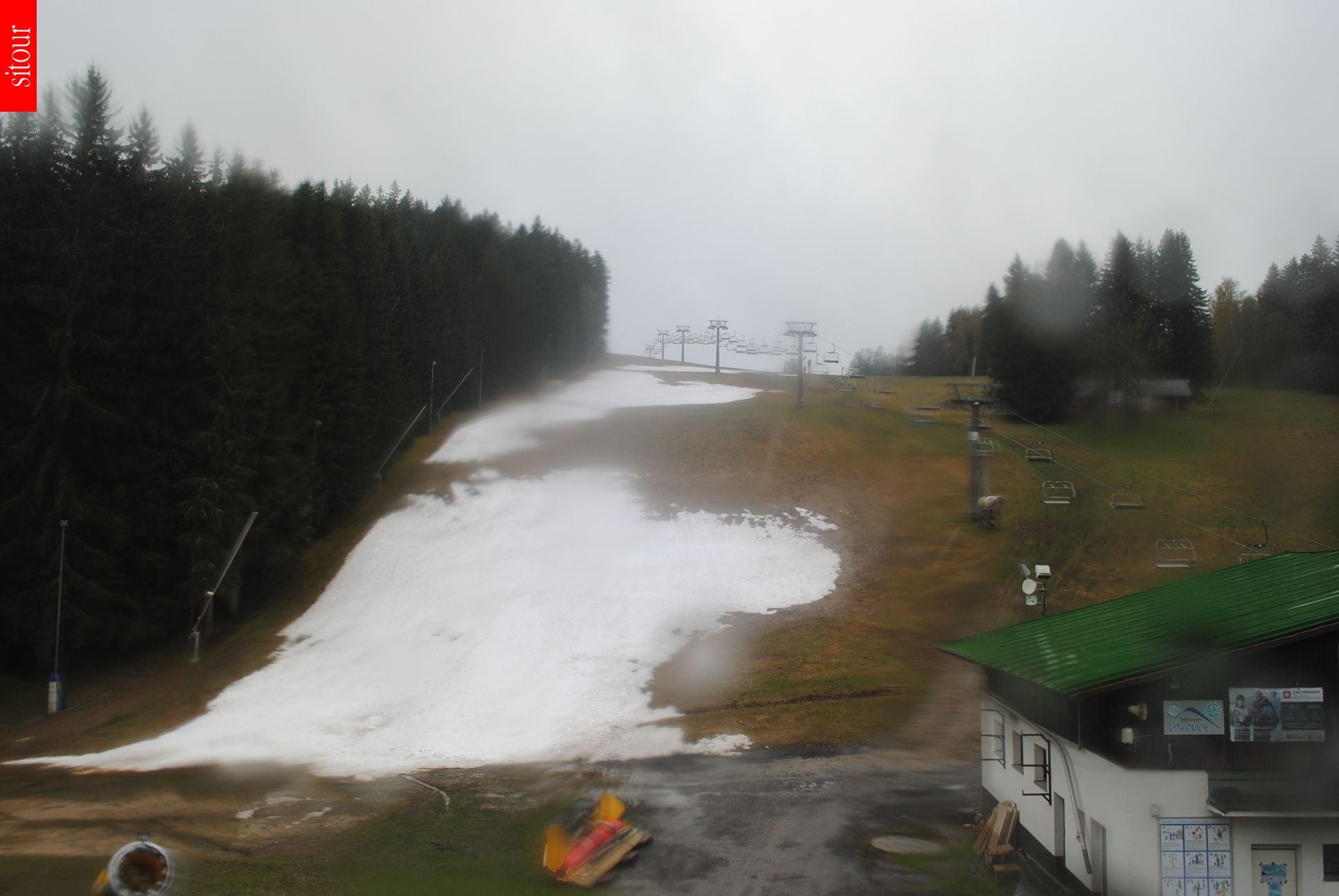 Archived image Webcam Vítkovice - Chair lift Prezidentský expres