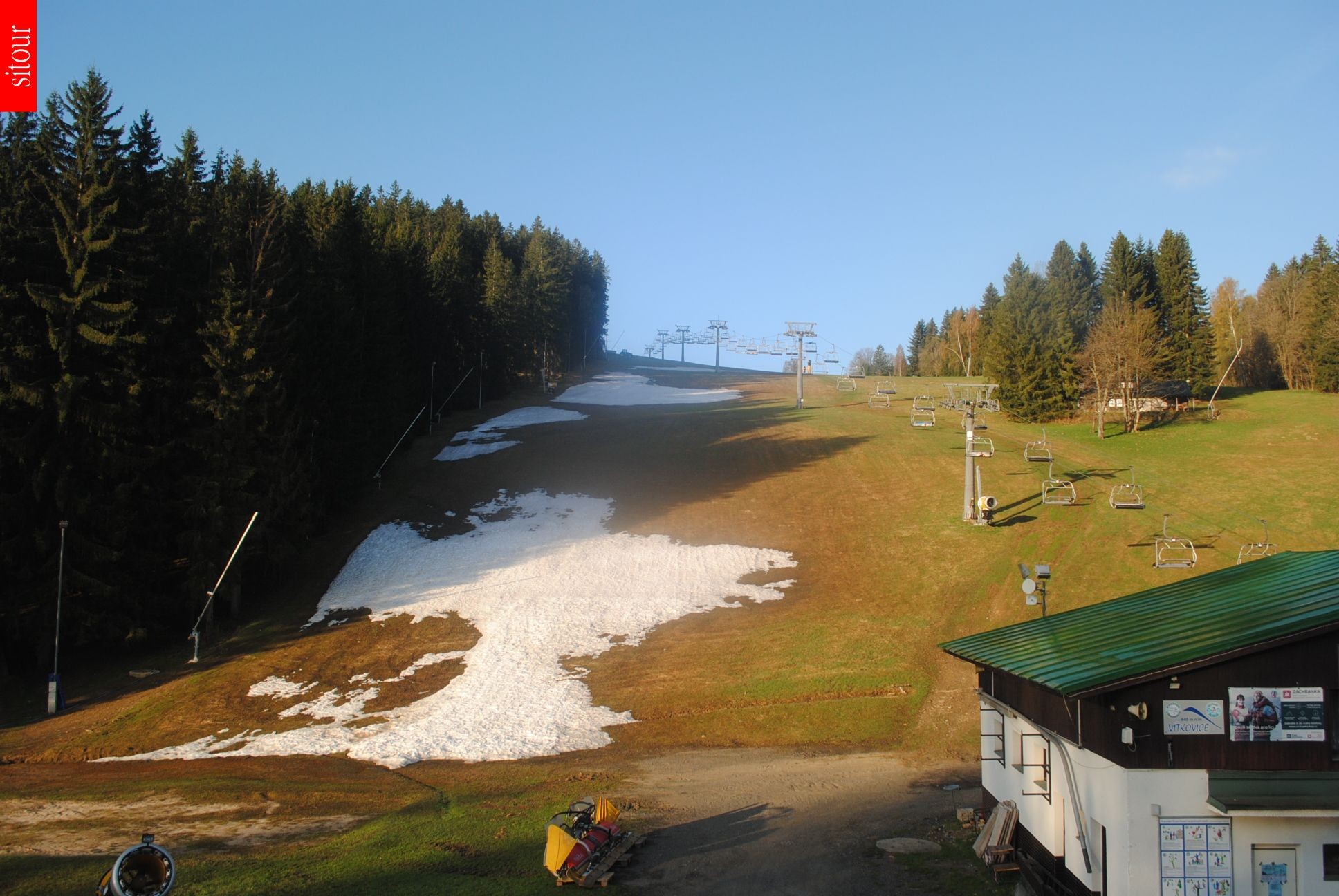 Archived image Webcam Vítkovice - Chair lift Prezidentský expres