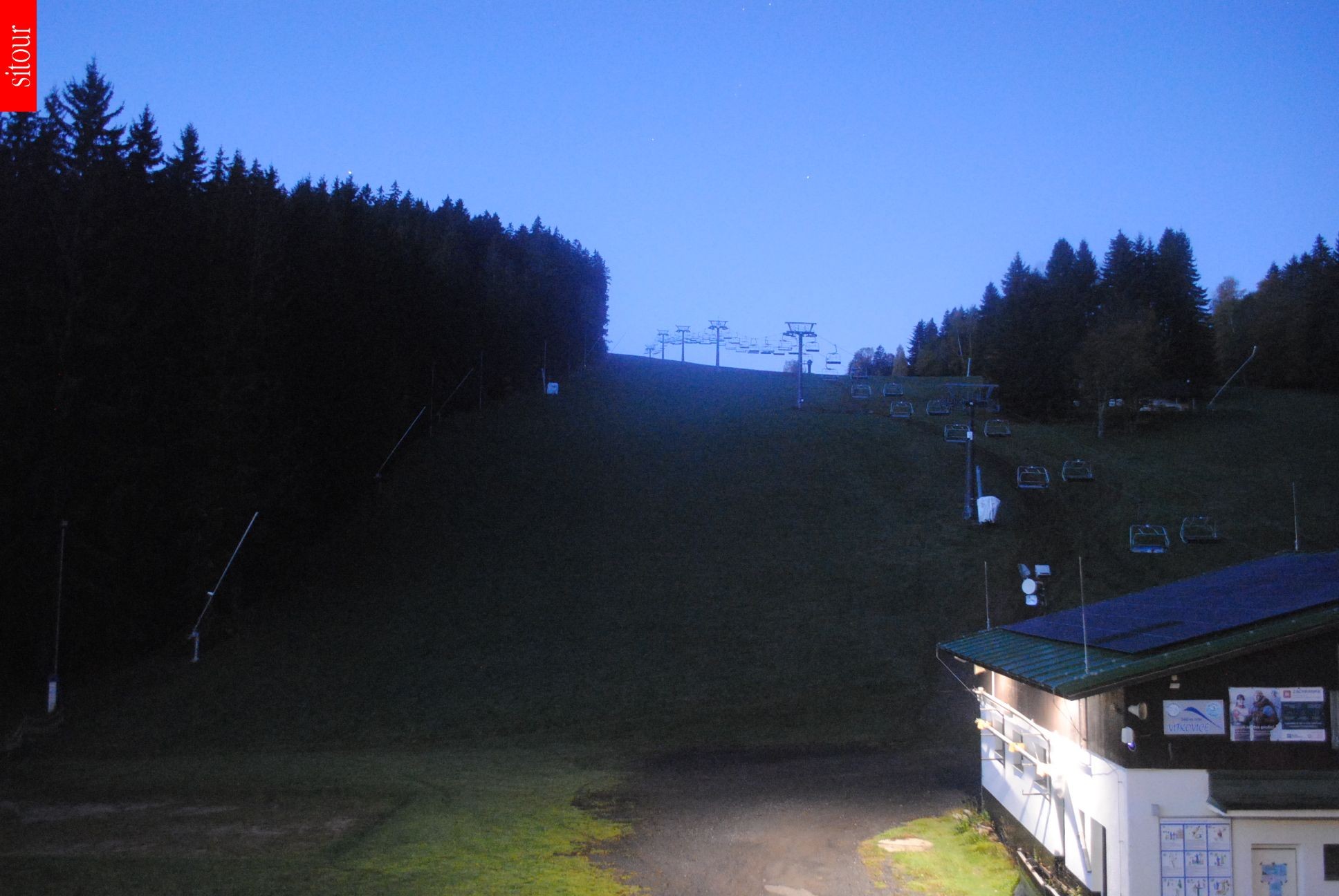 Archived image Webcam Vítkovice - Chair lift Prezidentský expres