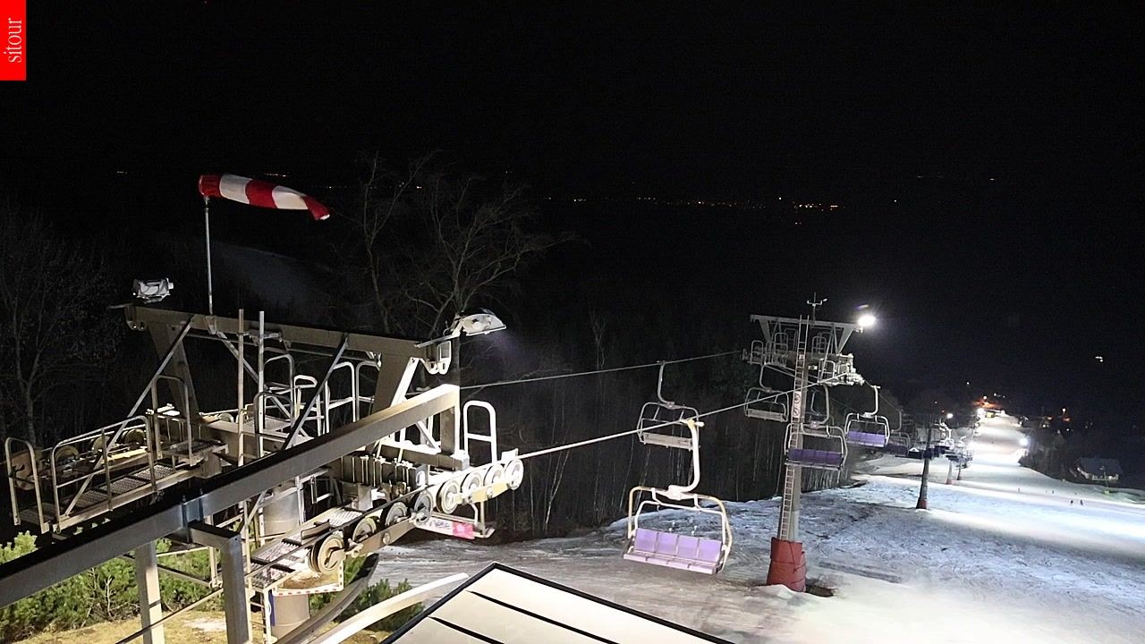 Archived image Webcam Benecko - top station chairlift Kejnos (Czech Republic)