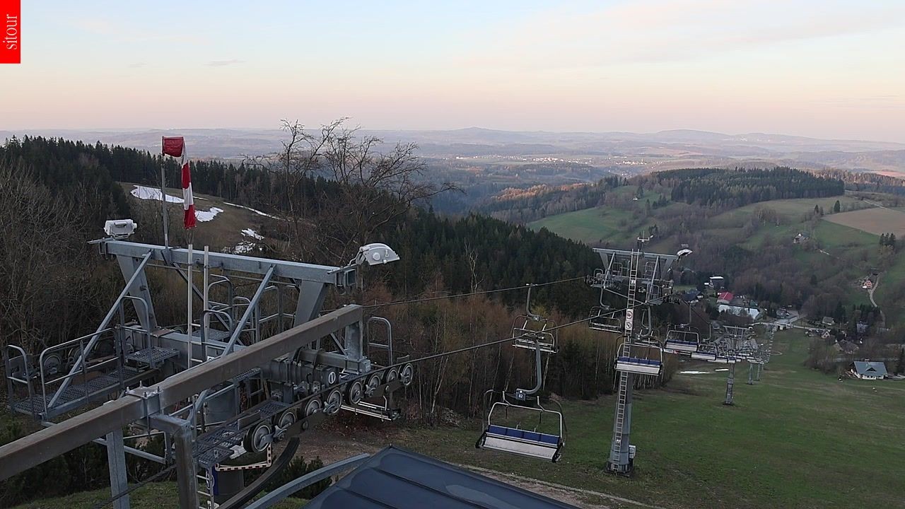 Archiv Foto Webcam Benecko - Bergstation Sessellift Kejnos (Tschechien)