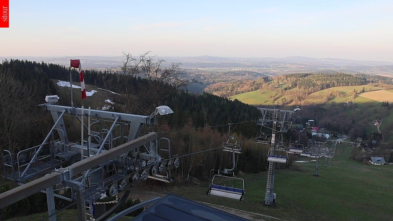 Archiv Foto Webcam Benecko - Bergstation Sessellift Kejnos (Tschechien)