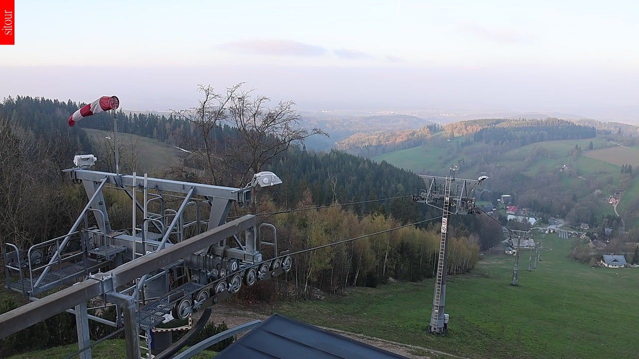 Archived image Webcam Benecko - top station chairlift Kejnos (Czech Republic)