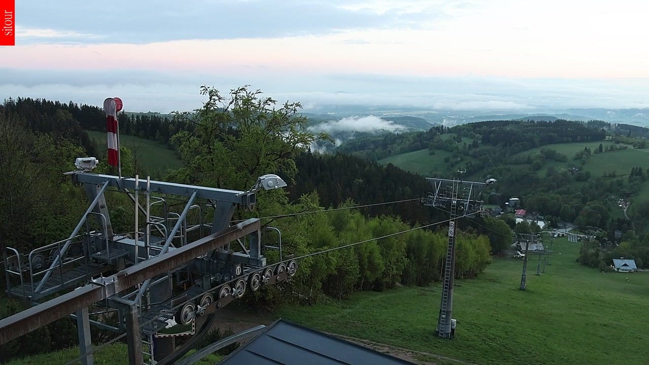 Archiv Foto Webcam Benecko - Bergstation Sessellift Kejnos (Tschechien)