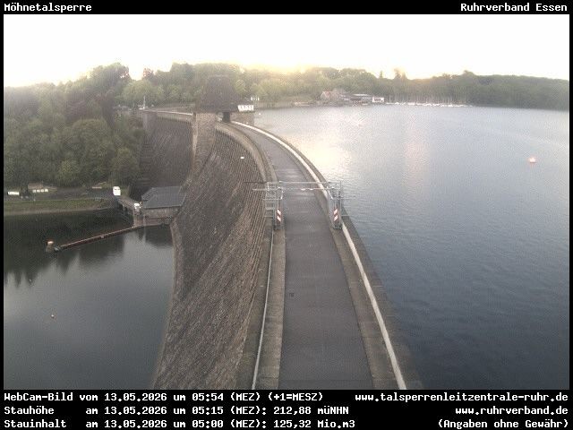 Archiv Foto Webcam Sperrmauer mit Blick auf den Möhnesee in Günne