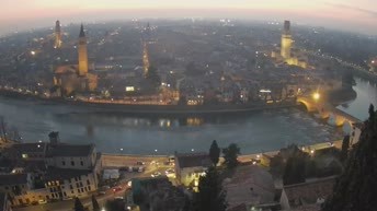 Archiv Foto Webcam Castel San Pietro - Blick auf Verona