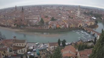 Archiv Foto Webcam Castel San Pietro - Blick auf Verona