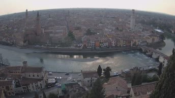 Archiv Foto Webcam Castel San Pietro - Blick auf Verona