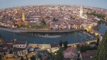Archiv Foto Webcam Castel San Pietro - Blick auf Verona
