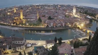 Archiv Foto Webcam Castel San Pietro - Blick auf Verona