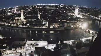 Archiv Foto Webcam Castel San Pietro - Blick auf Verona
