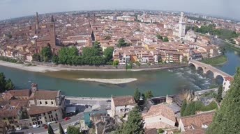 Archiv Foto Webcam Castel San Pietro - Blick auf Verona