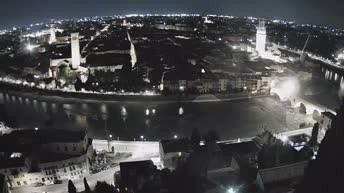Archiv Foto Webcam Castel San Pietro - Blick auf Verona