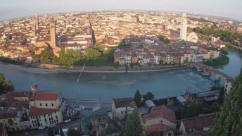 Archiv Foto Webcam Castel San Pietro - Blick auf Verona
