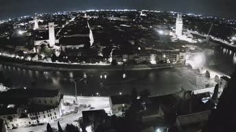 Archiv Foto Webcam Castel San Pietro - Blick auf Verona