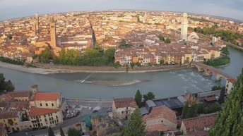 Archiv Foto Webcam Castel San Pietro - Blick auf Verona