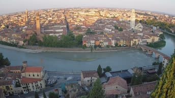 Archiv Foto Webcam Castel San Pietro - Blick auf Verona