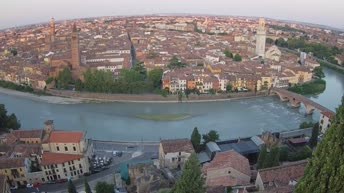 Archiv Foto Webcam Castel San Pietro - Blick auf Verona