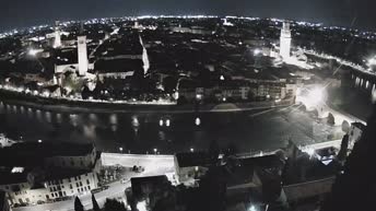Archiv Foto Webcam Castel San Pietro - Blick auf Verona