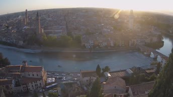 Archiv Foto Webcam Castel San Pietro - Blick auf Verona