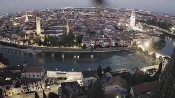 Archiv Foto Webcam Castel San Pietro - Blick auf Verona