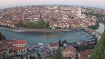 Archiv Foto Webcam Castel San Pietro - Blick auf Verona