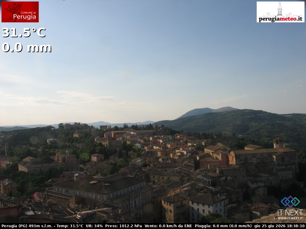 Archived image Webcam City of Perugia - Umbria