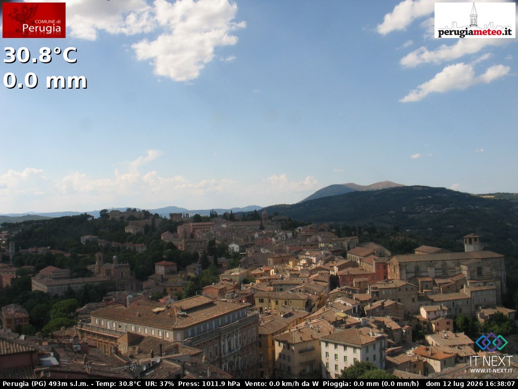 Archived image Webcam City of Perugia - Umbria