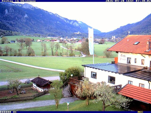 Archiv Foto Webcam Aschau im Chiemgau - Blick Richtung Süden auf Aschau
