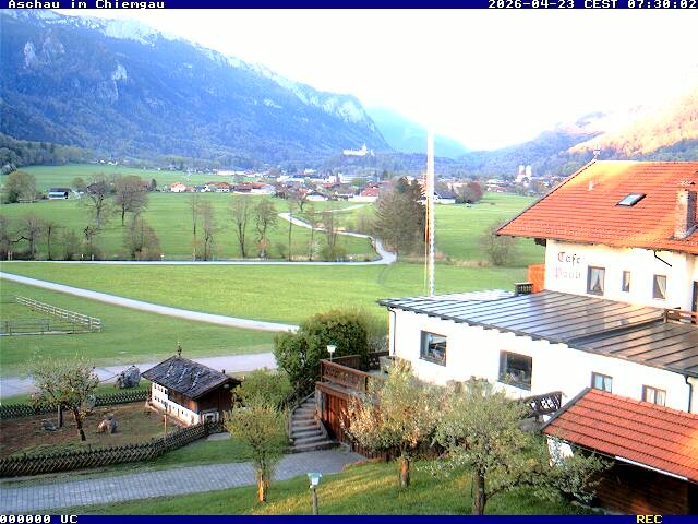 Archiv Foto Webcam Aschau im Chiemgau - Blick Richtung Süden auf Aschau